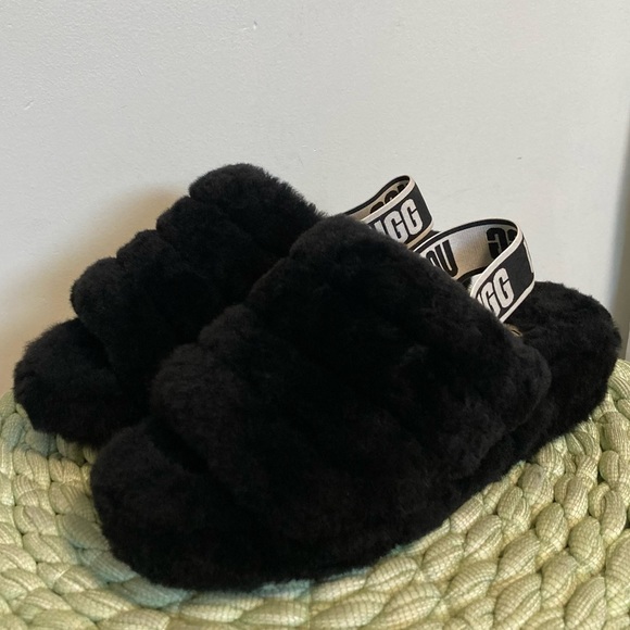 UGG Black Fluffy Slippers - Picture 1 of 9